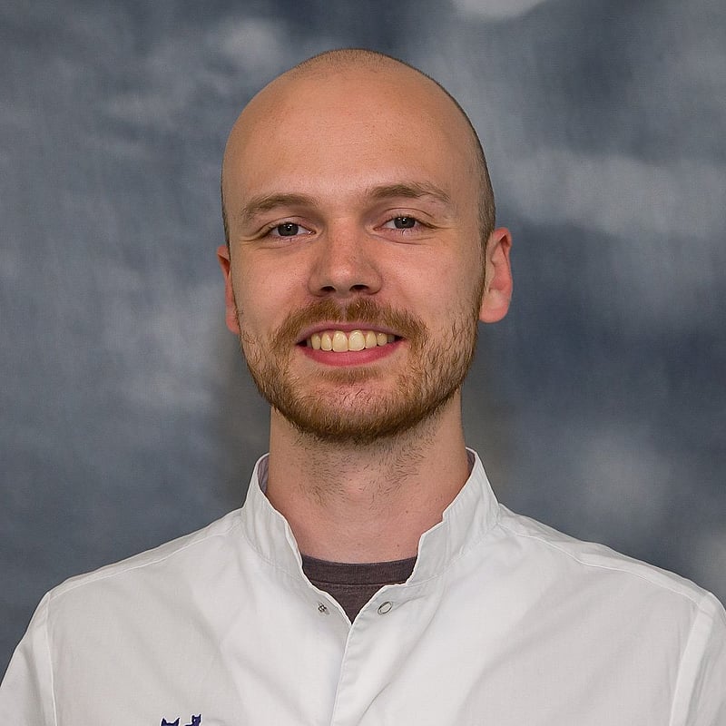 Photo of Barry Hoeke, Paraveterinair