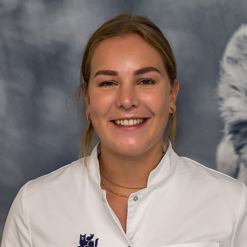 Photo of Fleur Sterkenburg, Dierenarts