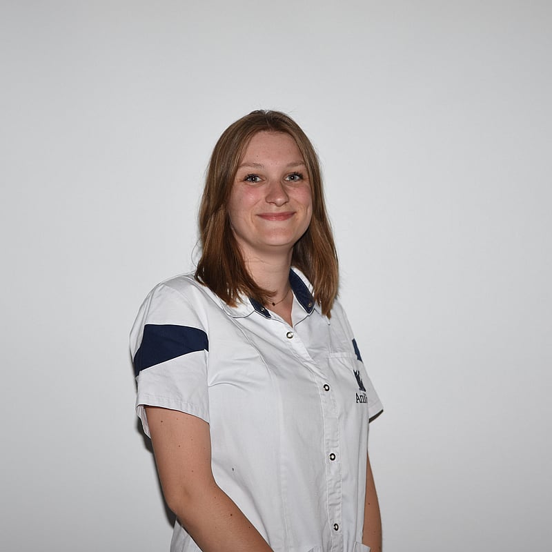 Photo of Chantal van Broekhoven, Paraveterinair