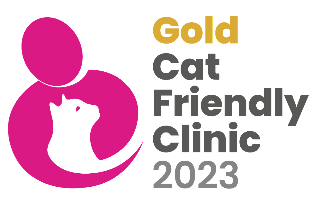 Een logo met een kat en tekst.