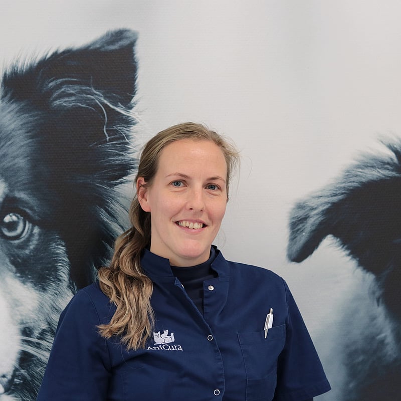 Photo of Dianne Bron, Paraveterinair