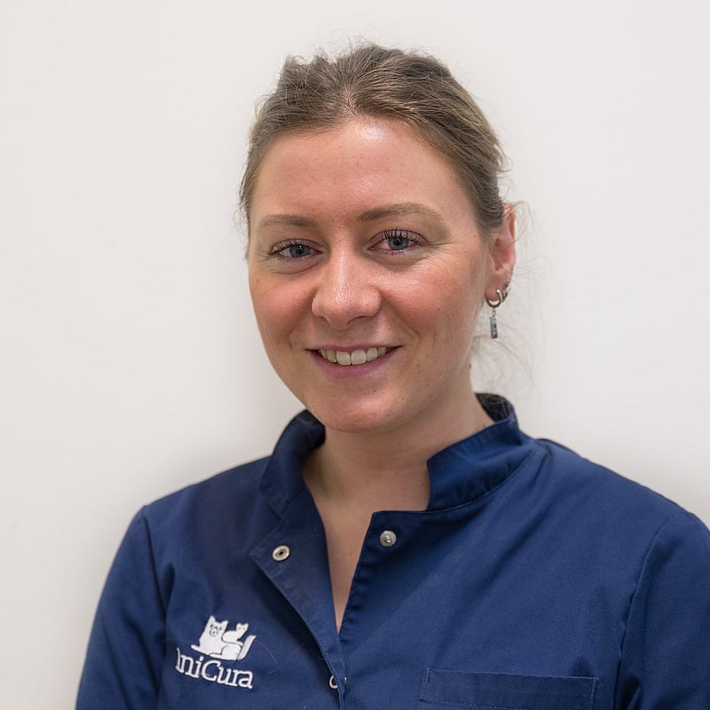 Photo of Lizzy Doejaaren, Paraveterinair