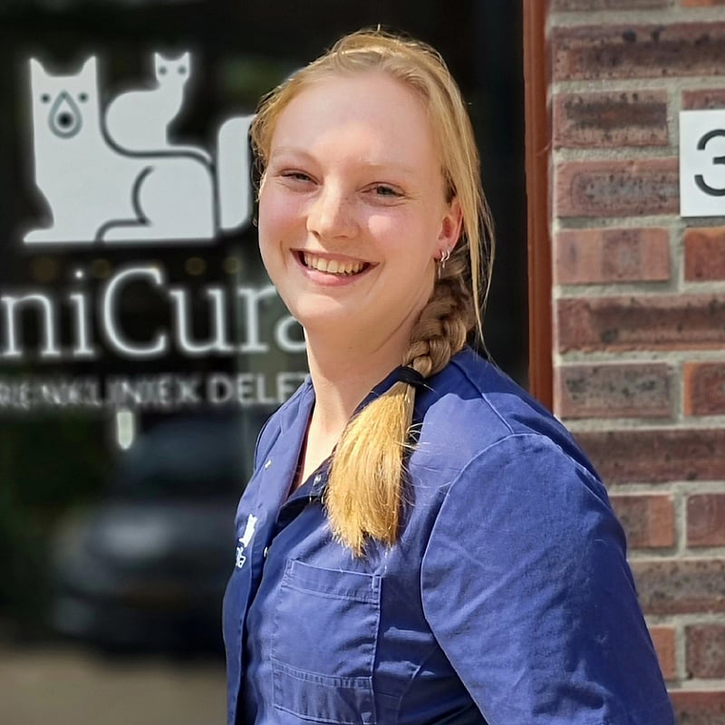 Photo of Denise van Waardenberg, Paraveterinair