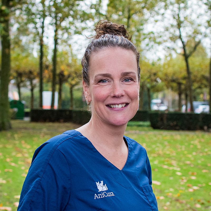 Foto van Anke van den Elsen, Paraveterinair
