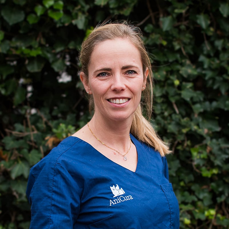 Foto van Daphne Boet-Toebes, Dierenarts