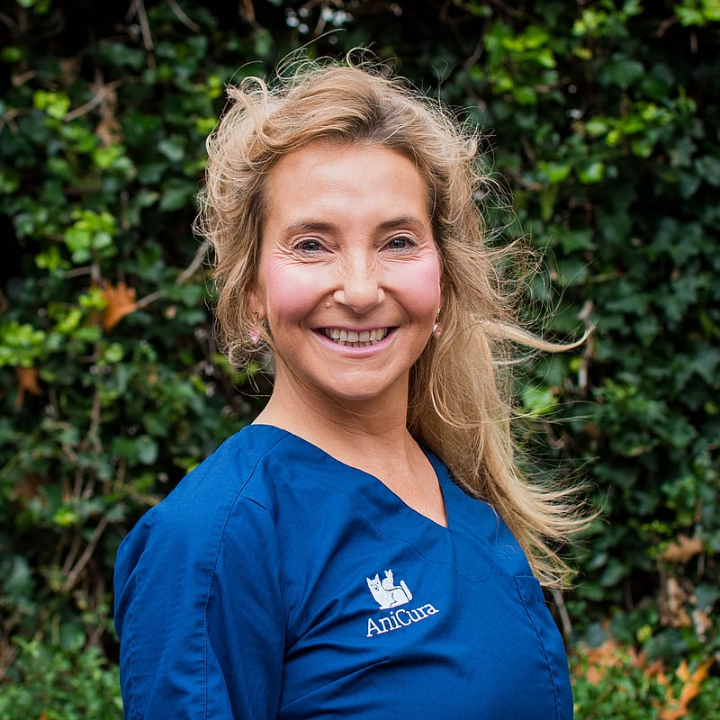 Foto van Caroline van Valkenburg-Jordan, Paraveterinair