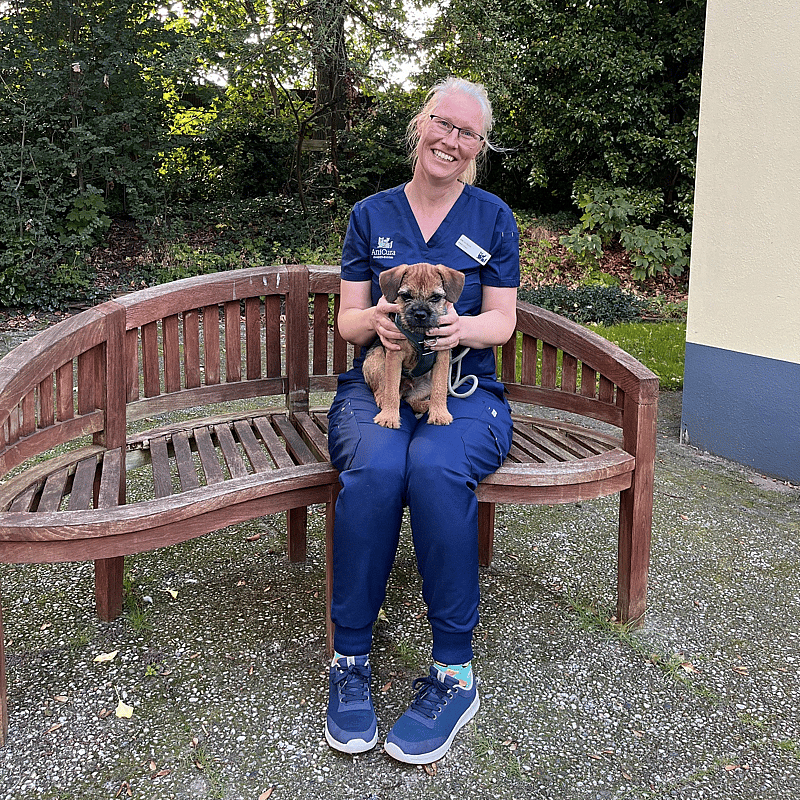 Foto van Britt van Balen, Paraveterinair