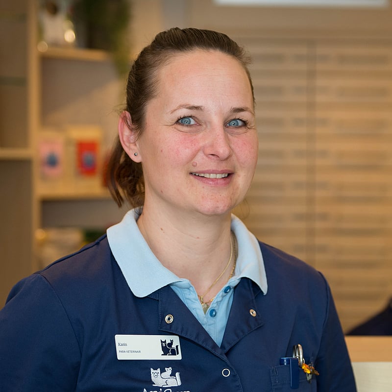 Photo of Karin van den Akker, Paraveterinair